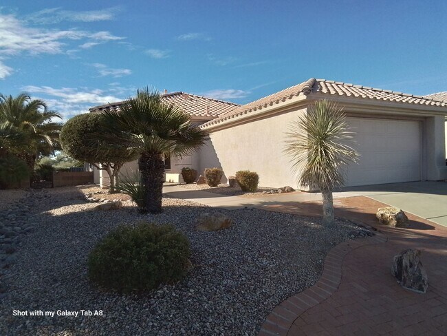 Foto del edificio - Unfurnished home for  age 55 and older res...