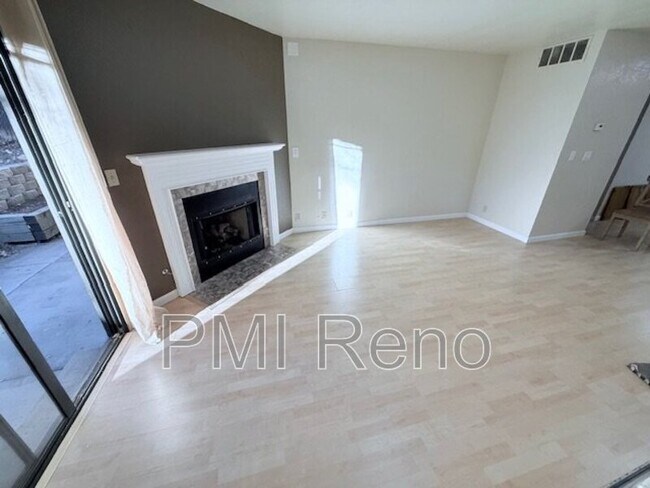 Building Photo - 2943 Tierra Verde E