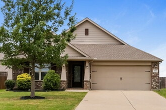 Building Photo - 339 Chamberlain Dr