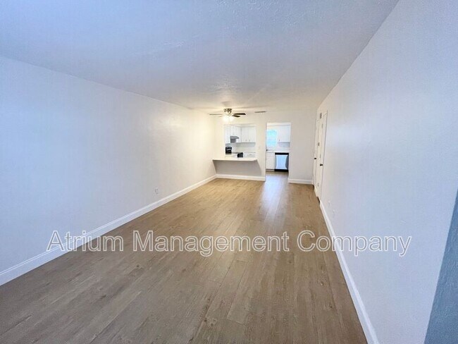 Foto del edificio - 2220 NW 55th Blvd