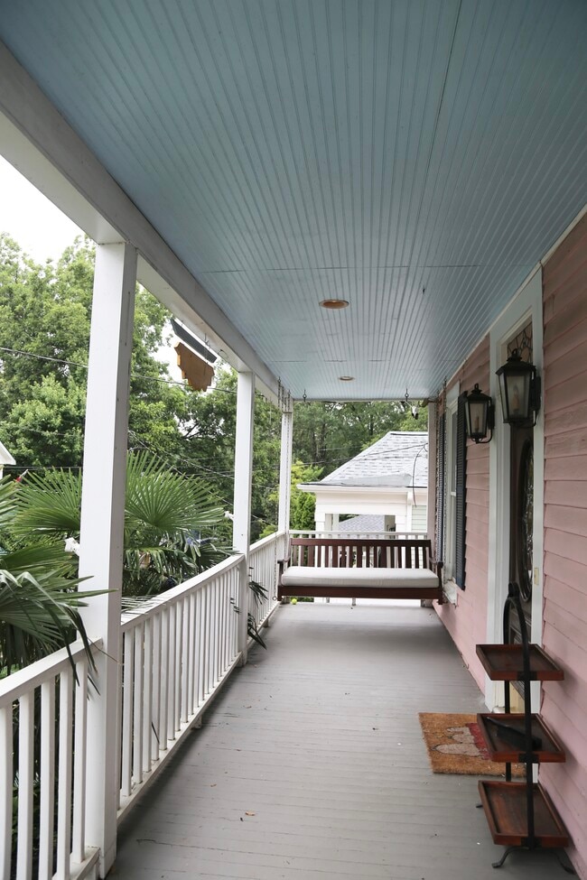 Front Porch - 728 Woodson St SE