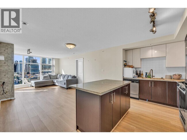 Photo du bâtiment - 2289 Yukon Crescent