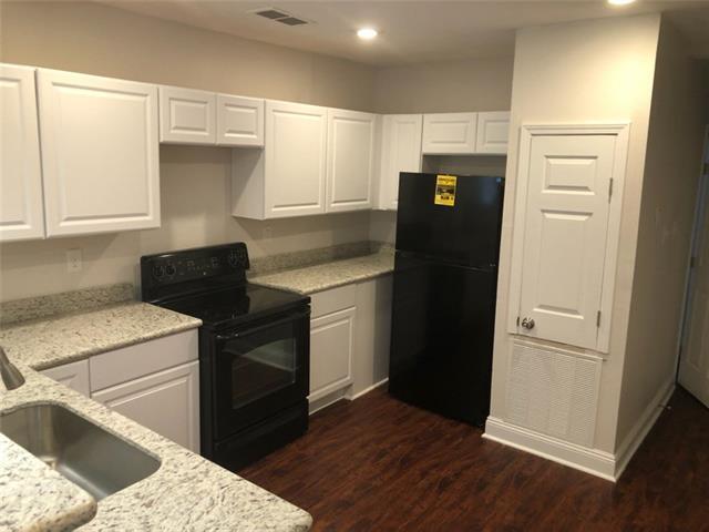 Building Photo - 2775 Gladiolus St