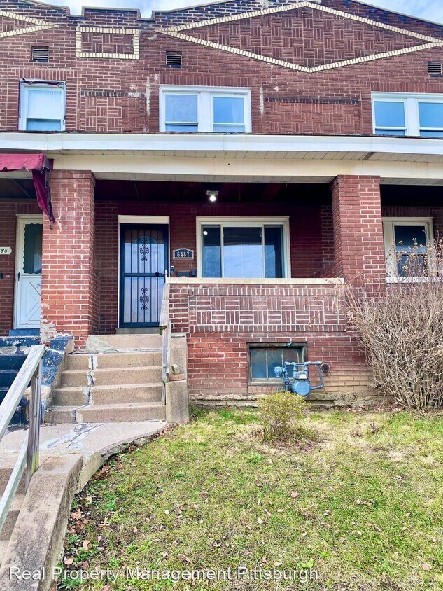 3 br, 1 bath House 6487 Centre Ave House for Rent in Pittsburgh, PA