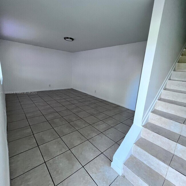 Foto del edificio - 5721 Blueberry Ct