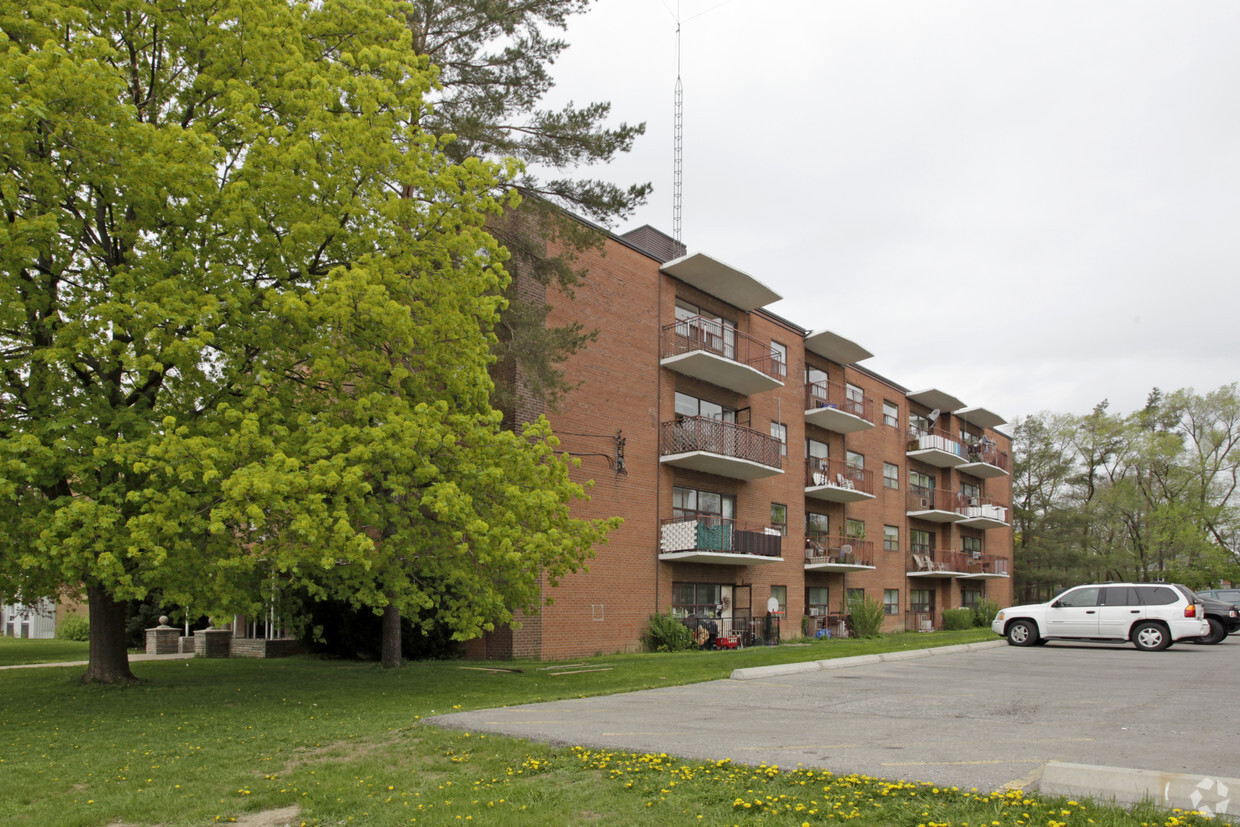 Building Photo - 296 Finch Ave W