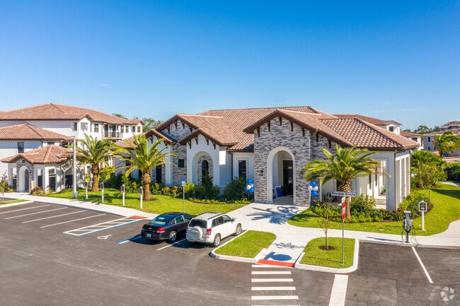 Building Photo - Legacy at Oakwood Landing