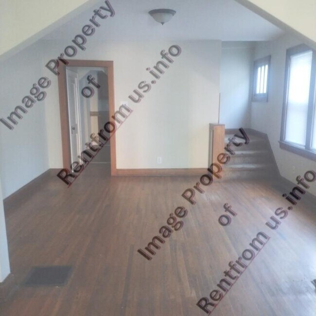 Foto del edificio - 743 S Terrace Ave