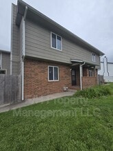 Building Photo - 9105 W Westlawn St