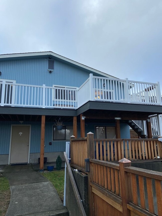 Photo - Giannakis Duplex Apartment