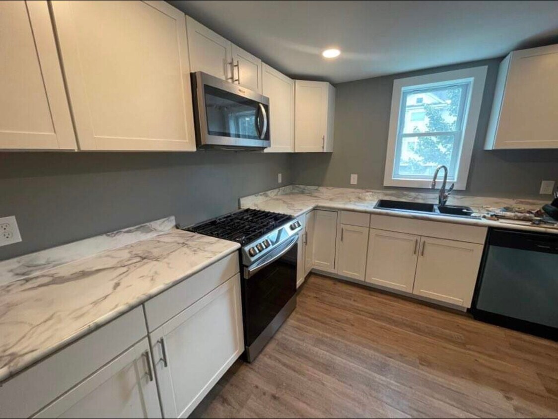 400 Helen St, Syracuse, NY 13203 House Rental in Syracuse, NY