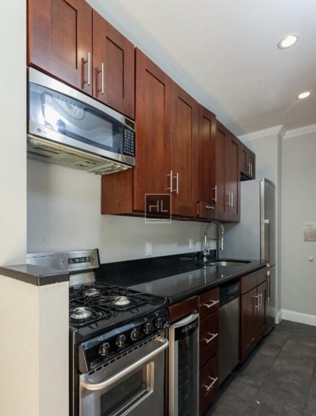 Building Photo - East 100th Street