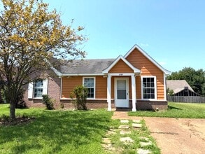Building Photo - 4589 Blue River Dr