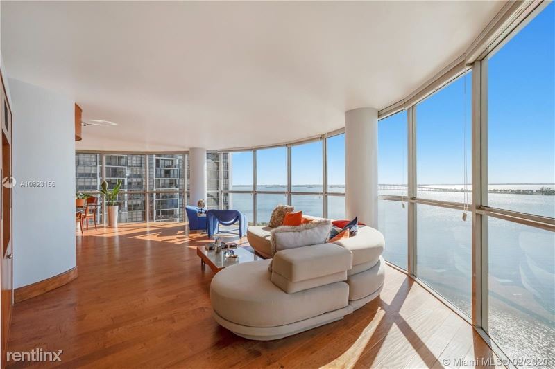 Primary Photo - 2025 Brickell Ave