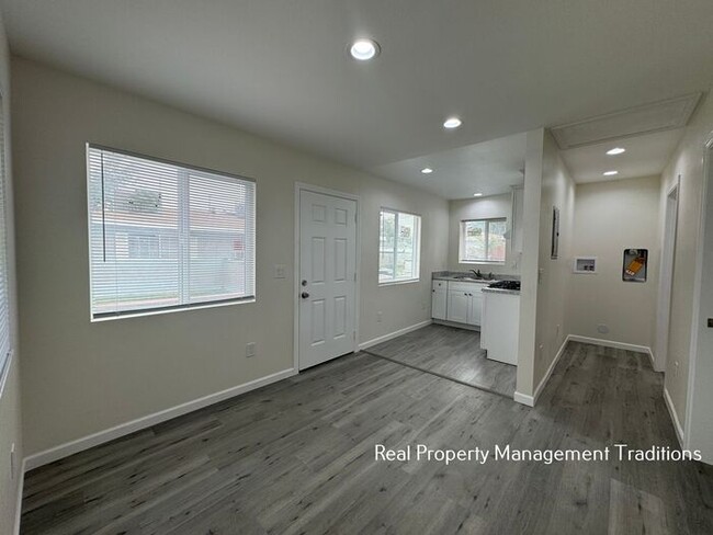 Building Photo - New build - 1 bedroom / 1 bathroom duplex ...