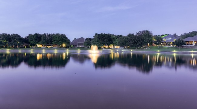 Building Photo - The Reserve On Willow Lake Apartments