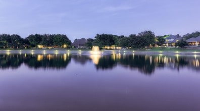 Building Photo - The Reserve On Willow Lake Apartments