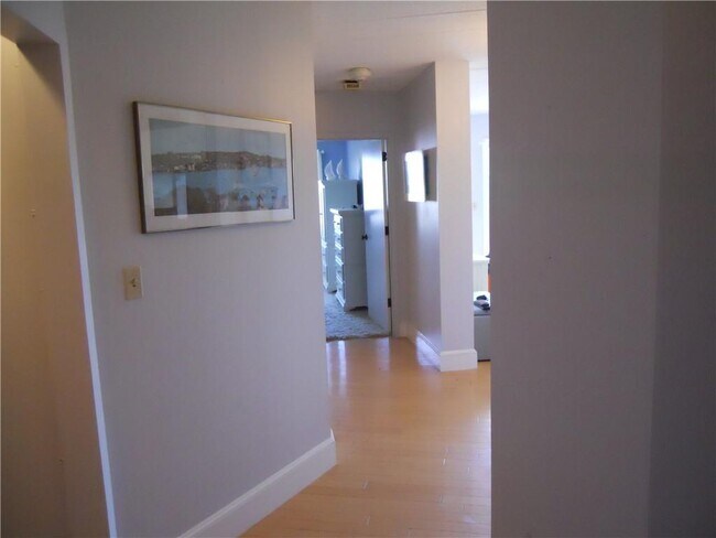 Building Photo - 1302 Capella S
