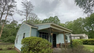 Building Photo - 3175 Charleston Dr