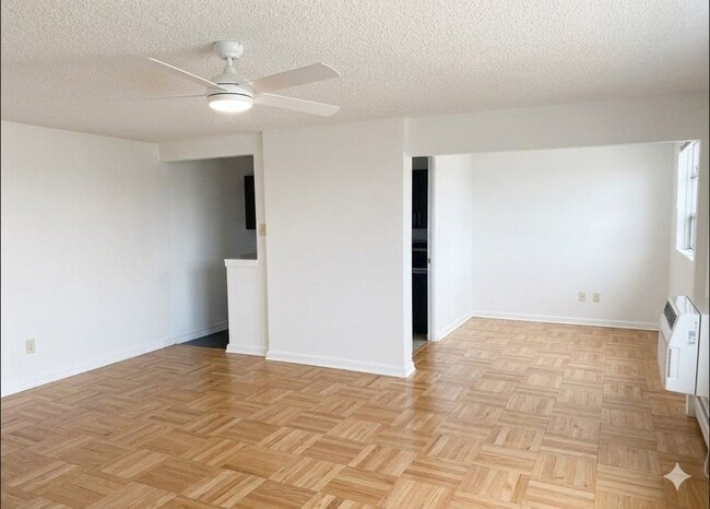 Foto del edificio - 1030 E Lancaster Ave