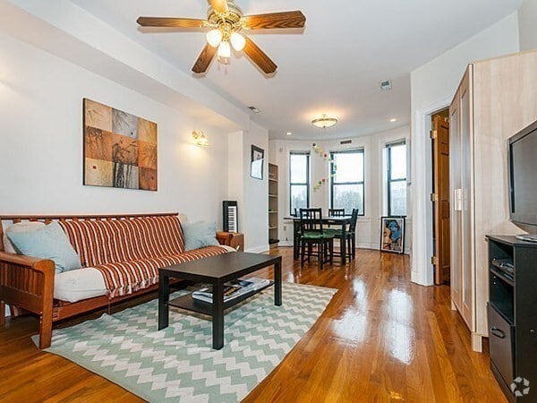 Building Photo - 43 Thorndike St