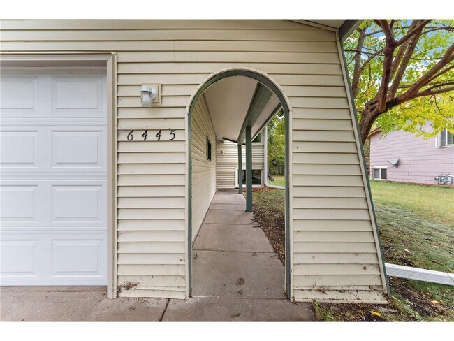 Building Photo - 6445 Douglas Dr N