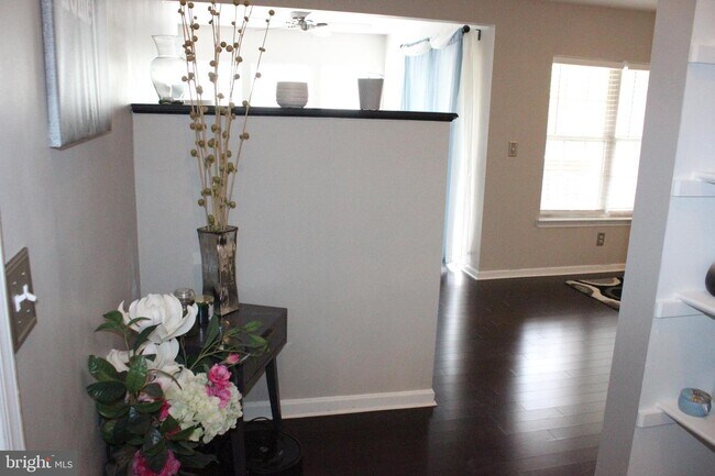 Foto del edificio - 304 Juneberry Way