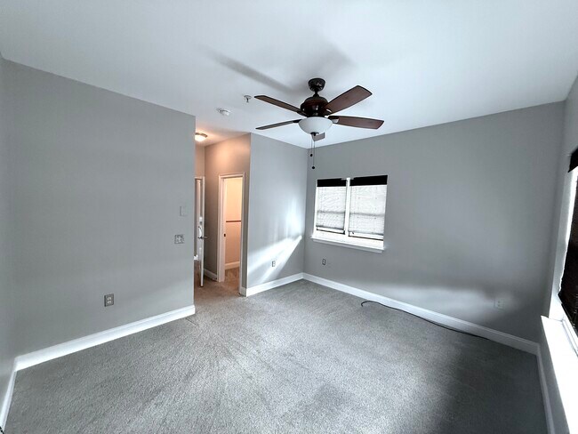Foto del edificio - 1302 Kenilworth Ave