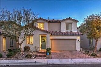 Building Photo - 3213 Molinos Dr
