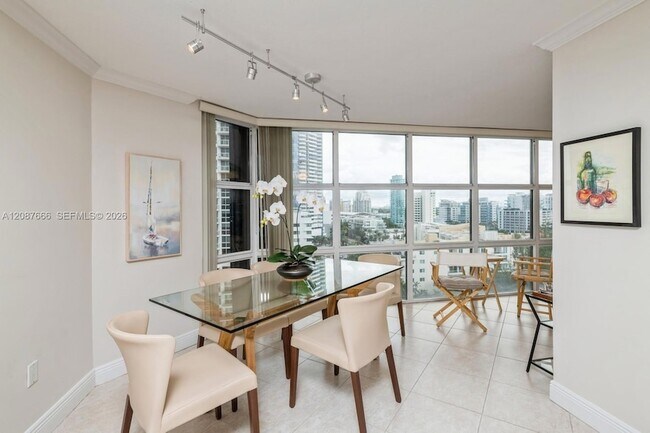 Building Photo - 6423 Collins Ave