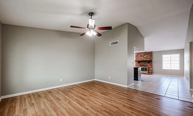 Foto del edificio - 604 W Kiva Ave