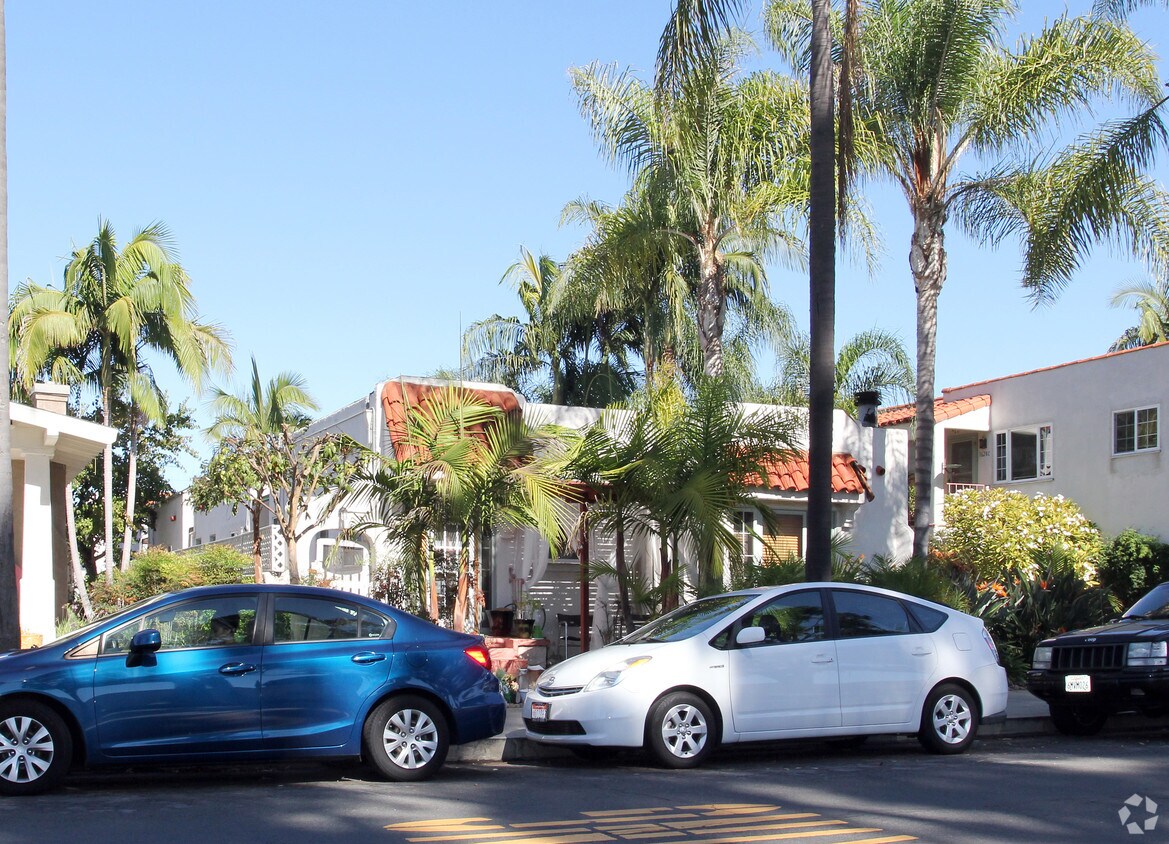 Foto principal - 1616 Upas St