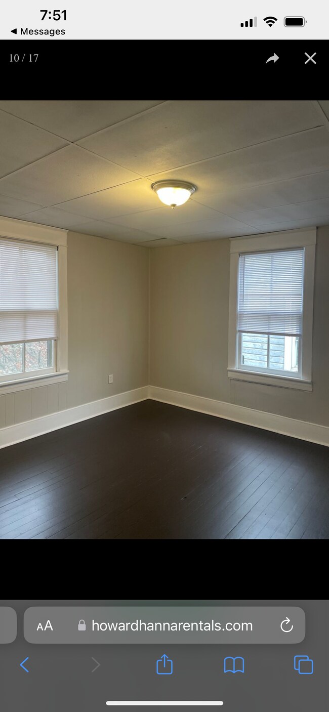 Building Photo - 1308 Stewart Ave SE