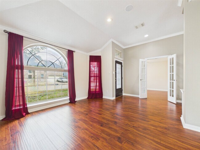 Foto del edificio - 4819 10 Sleep Ln