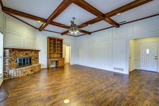 Foto del edificio - 6612 Crestland Ave