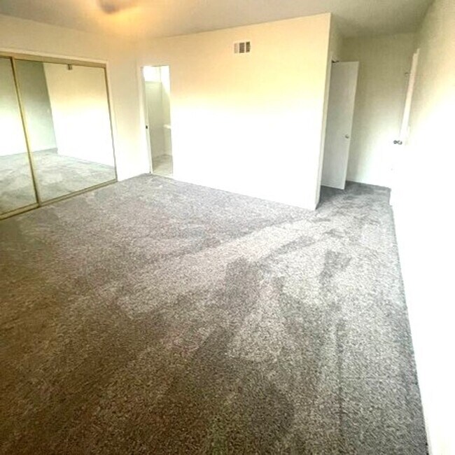 Foto del edificio - Coming Soon !!! Pet friendly house in Orcutt