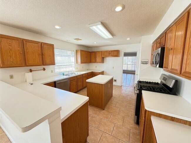 Foto del edificio - 8926 Diamond Lake Ln