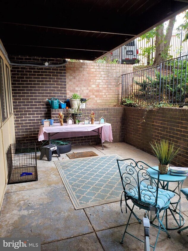 3918 Stone Gate Dr Unit E, Hillcrest Heights, MD 20746 Condo for Rent