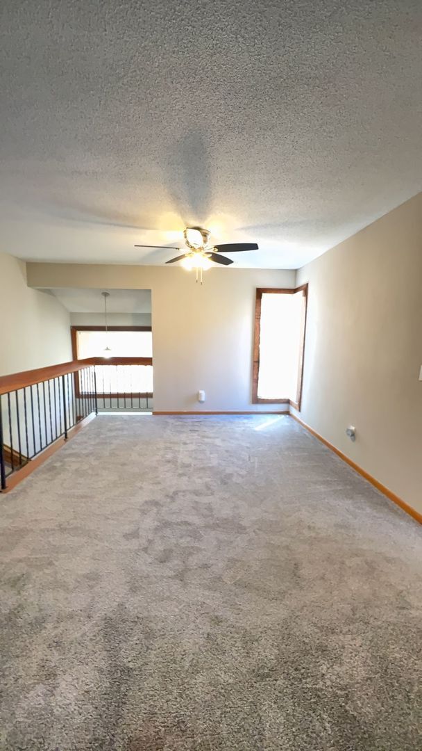 Foto del edificio - 2/2 for rent in desirable Fairways Condos