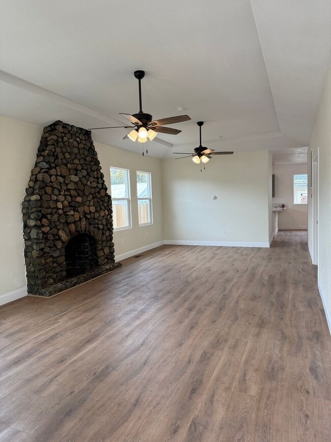 Foto del edificio - **NOW AVAILABLE!!** RENTAL HOME - GUSTINE, CA