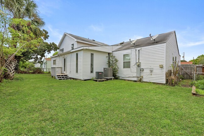 Foto del edificio - 5313 Perry Ave