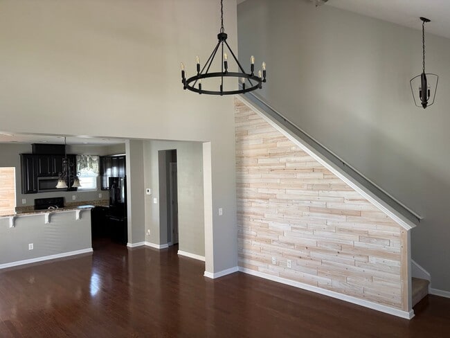Foto del edificio - Great 4-Bedroom, 3-Bath