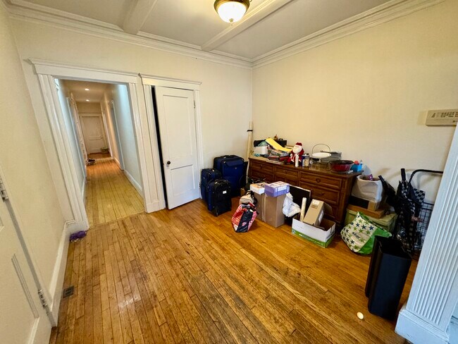 Foto del edificio - 106 Strathmore Rd