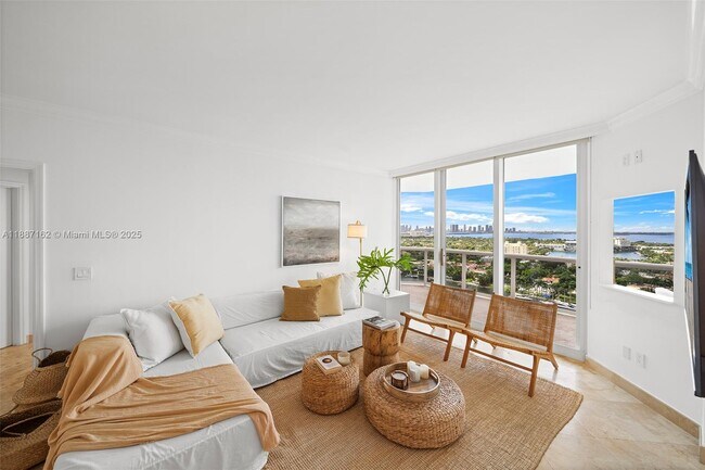 Building Photo - 4779 Collins Ave