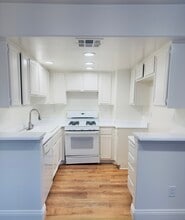 Building Photo - 13022 Riverside Dr