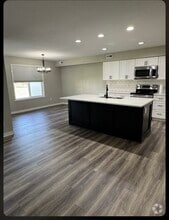 Building Photo - 5711 NW 54th Ct