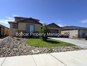 Building Photo - 1751 Boundary Peak St