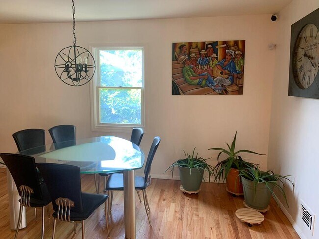 Dinning Room - 19 Oxford Rd