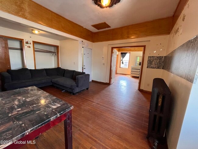 Building Photo - 71 Watervliet Ave