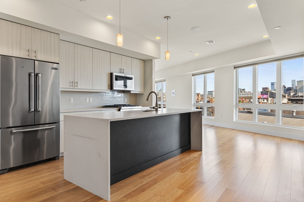Foto principal - 488 Dorchester Ave
